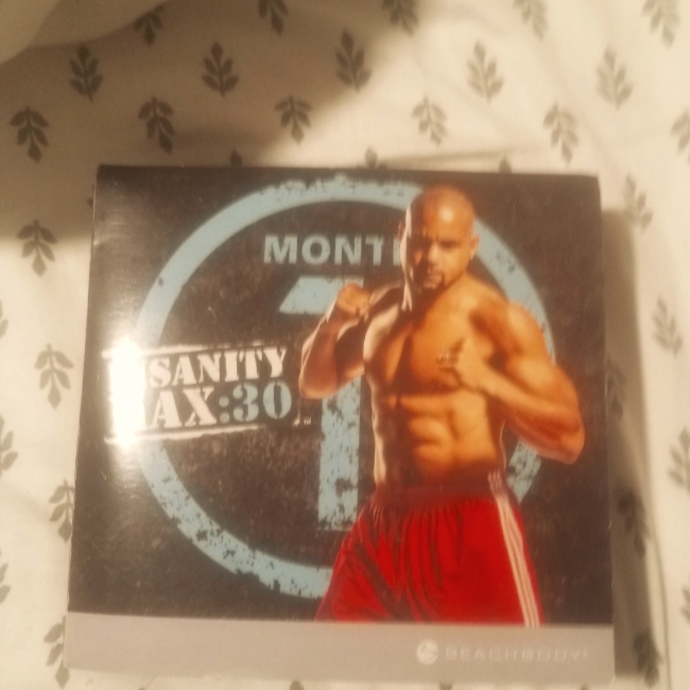Workout dvds Insanity max 30